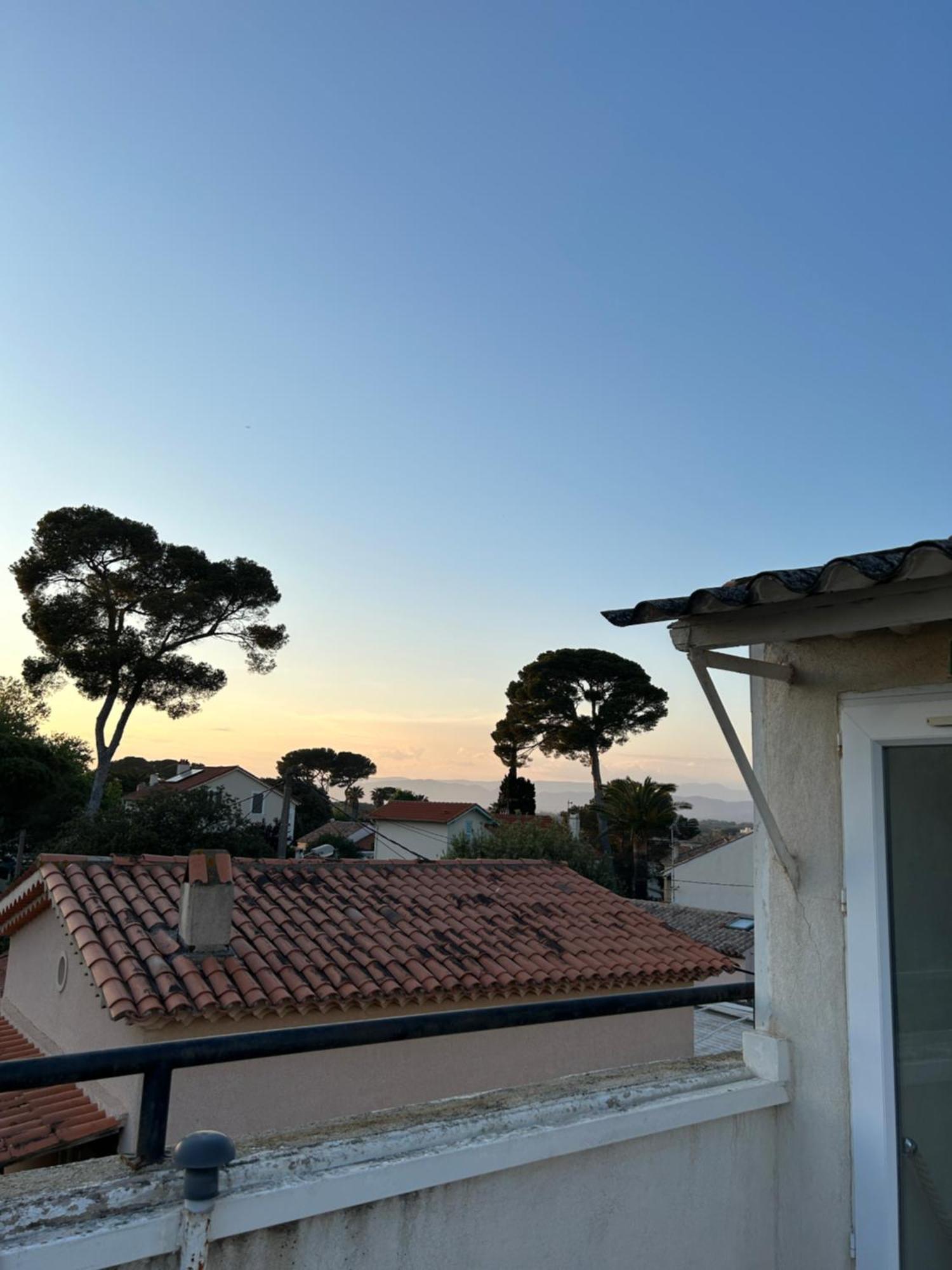 Hotel L'Escale Au Soleil سانت أي جولف المظهر الخارجي الصورة